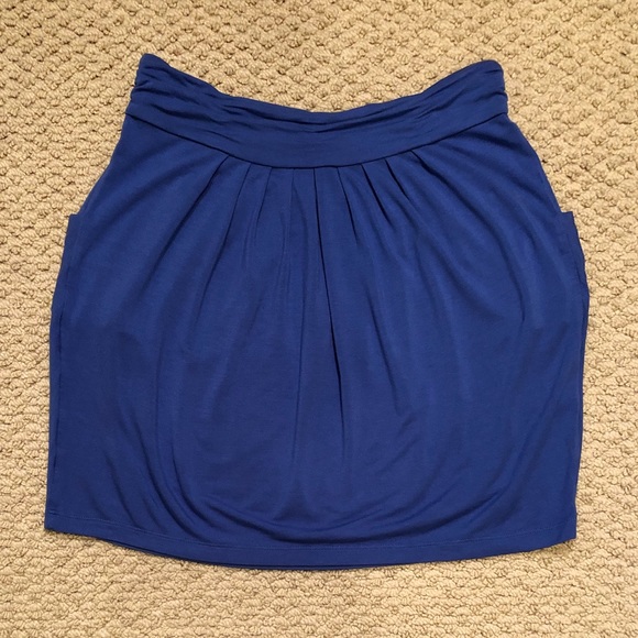 BCBG Maxazria // Purple Fitted Skirt - Picture 2 of 3